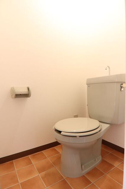 トイレ　別室の参考写真です。※現況優先