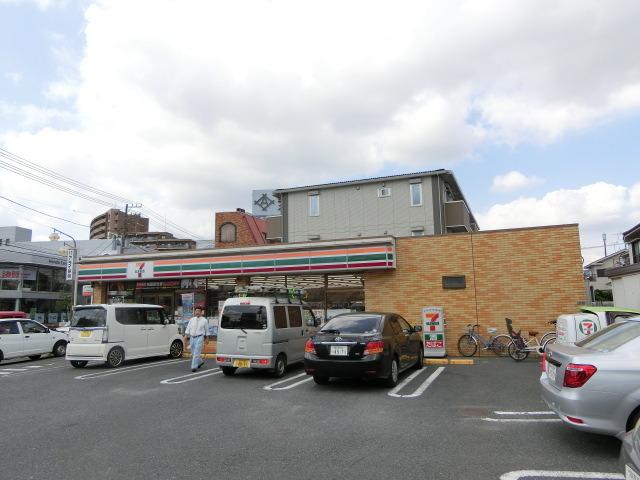 コンビニ　セブンイレブン市川鬼高１丁目店（コンビニ）まで767m