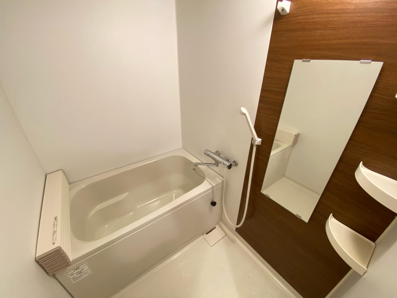 バス・シャワールーム　シンプルで機能的なユニットバスです！