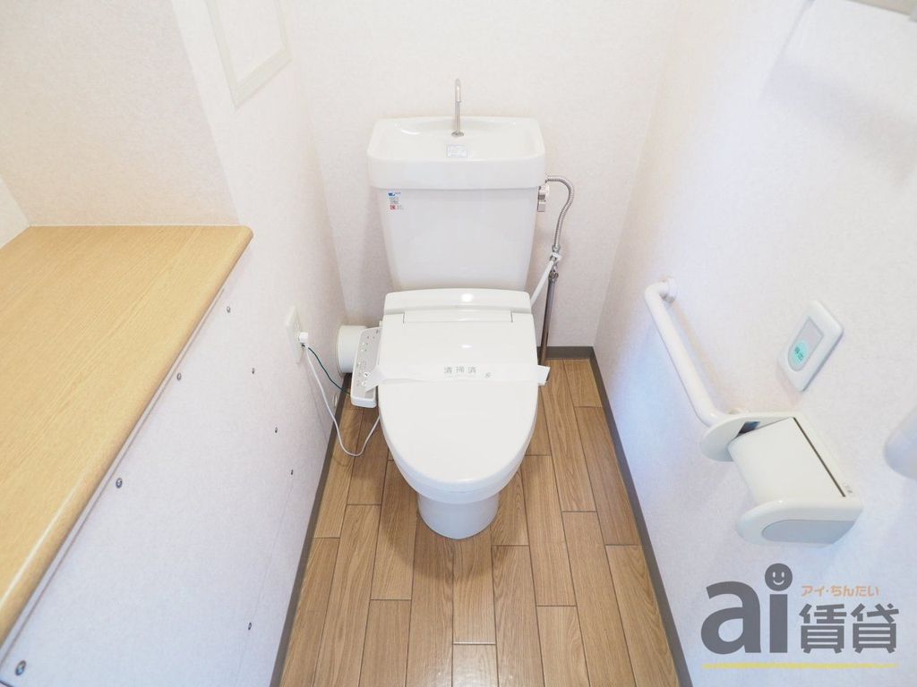 トイレ　＊同仕様になります