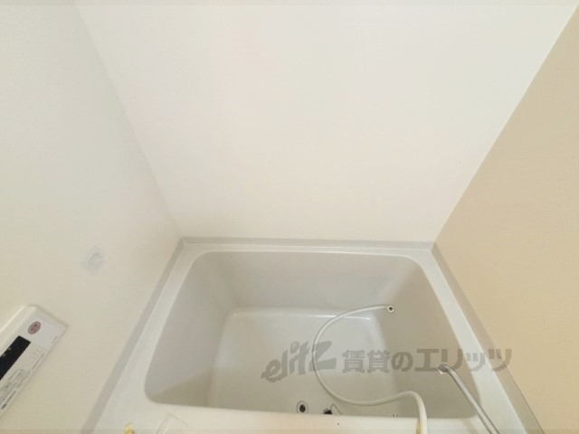 バス・シャワールーム　浴槽