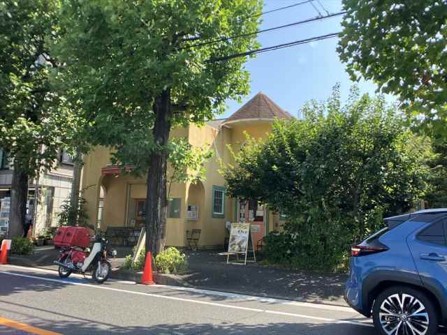 飲食店　セラセゾン10:00～18：30（飲食店）まで454m