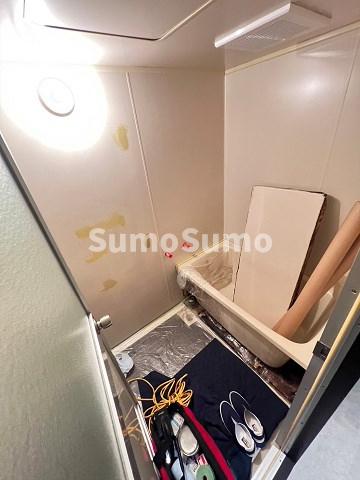 バス・シャワールーム　コンパクトで使いやすいお風呂です