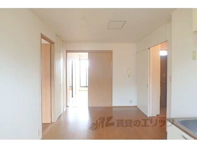 居室・リビング　リビング