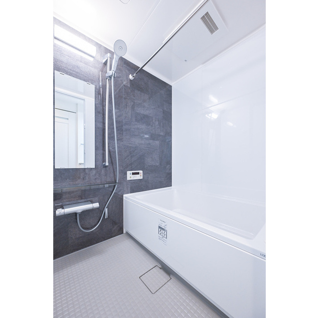 バス・シャワールーム　バス※別部屋参考写真