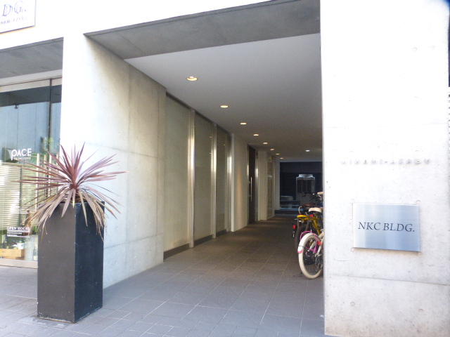 エントランス　エントランス