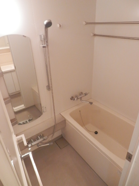バス・シャワールーム　バス※別部屋参考写真