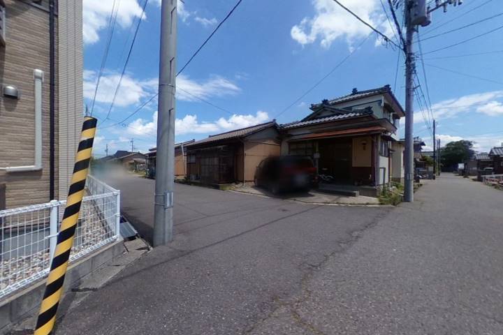 その他　前面道路（その他）まで0m