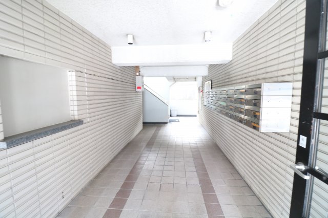 ジュネス市川の外観写真