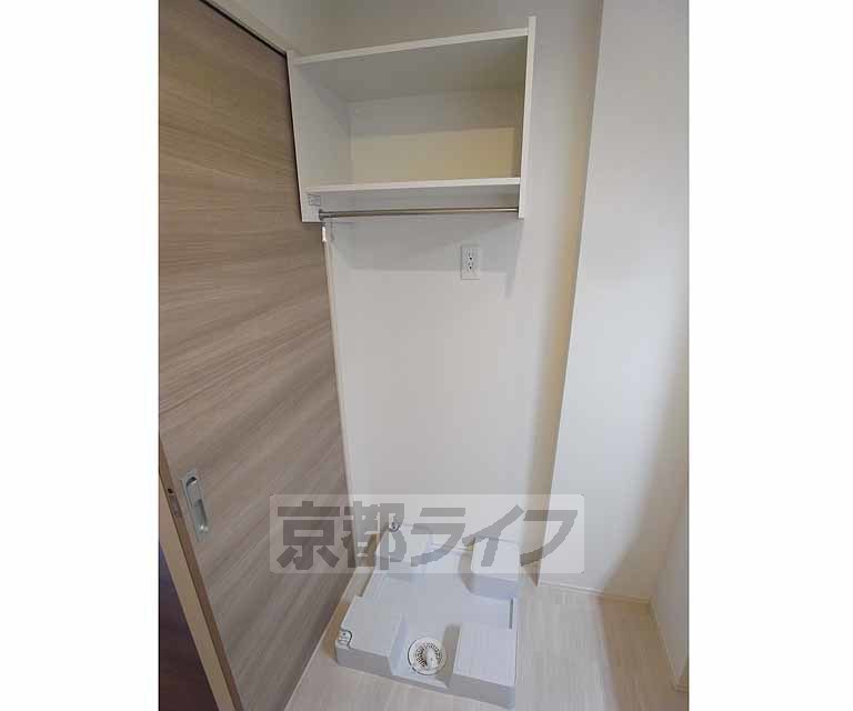 その他設備　室内に洗濯機おけます。