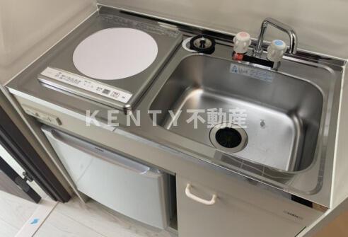 キッチン　コンパクトなキッチンで掃除もラクラク