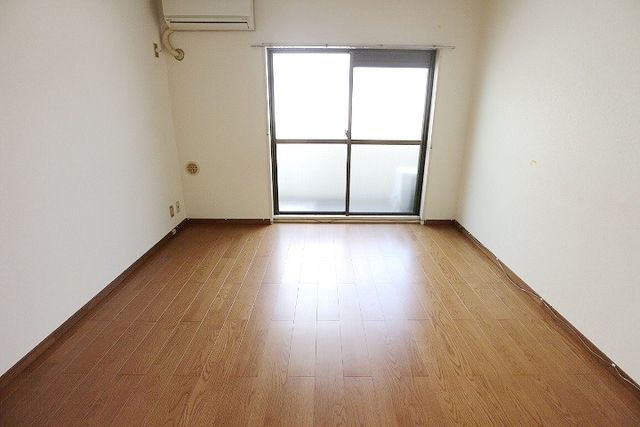 居室・リビング　居室