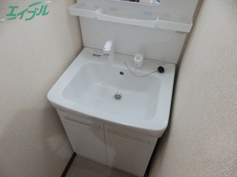 洗面設備　同タイプの写真です