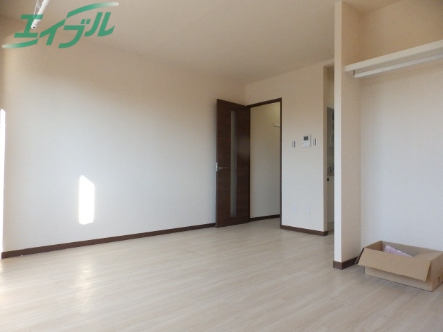 居室・リビング　同タイプの写真です