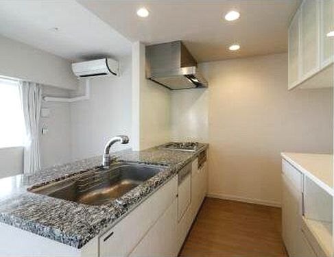 キッチン　システムキッチンです