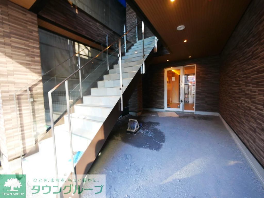 エントランス　エントランス