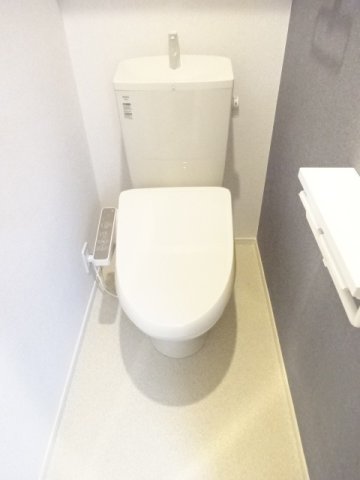 トイレ　落ち着いたトイレです