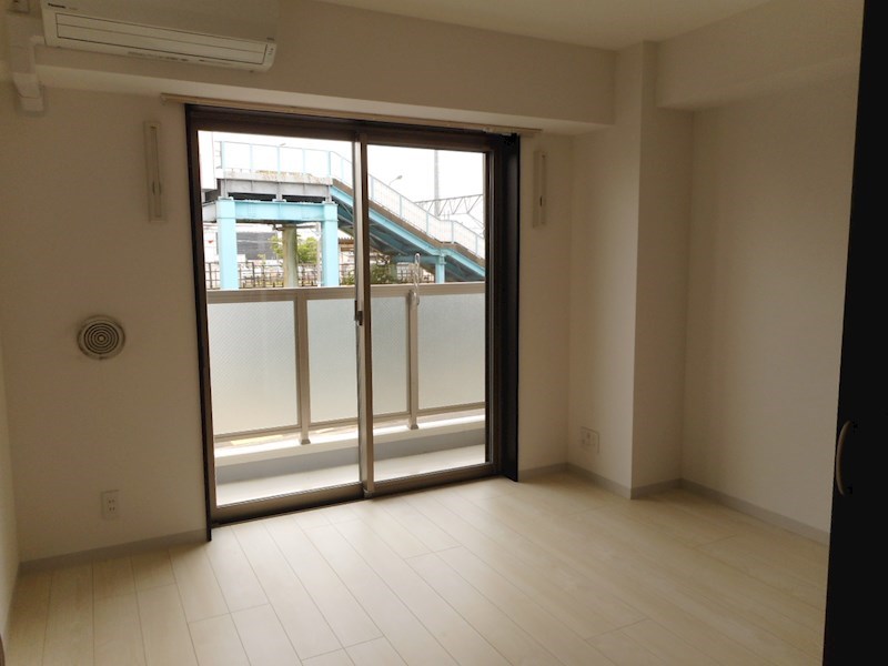 居室・リビング　※他号室の参考写真となります。