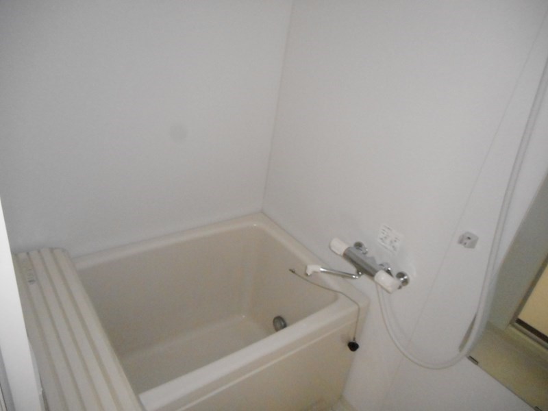 バス・シャワールーム　※他号室の参考写真となります。