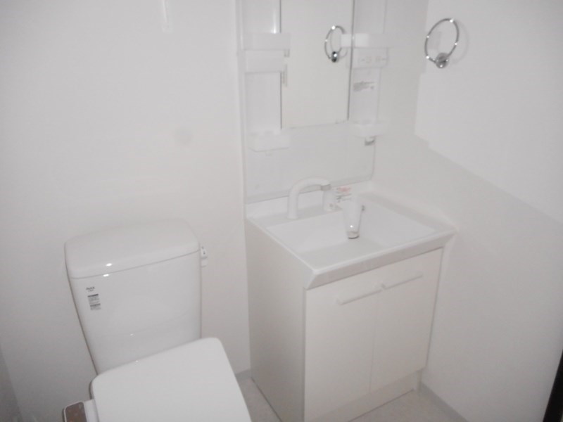 洗面設備　※他号室の参考写真となります。