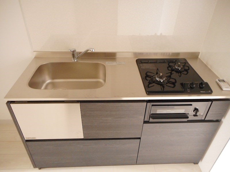 キッチン　※他号室の参考写真となります。