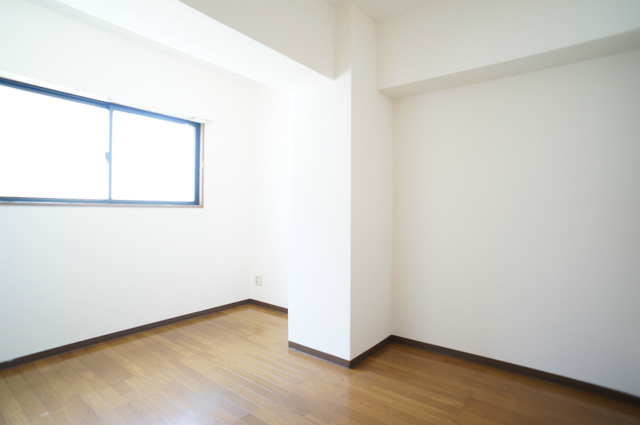 居室・リビング　参考写真（同建物別部屋のものです）