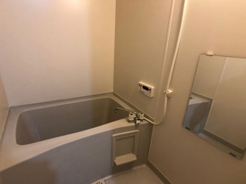 バス・シャワールーム　図面と現状に相違がある場合には現状を優先