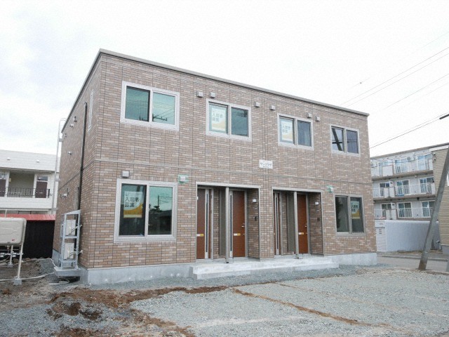 建物外観　給湯灯油・灯油ストーブ採用で光熱費がお得♪