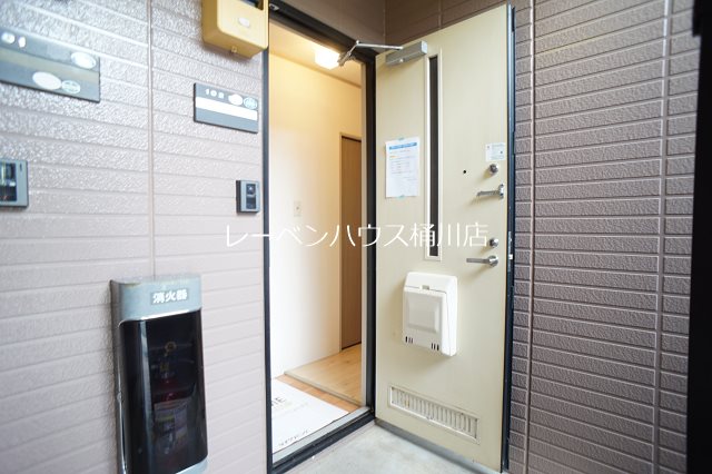 玄関　同タイプ別部屋