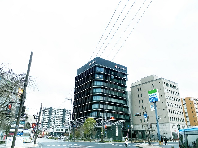 銀行　東濃信用金庫本店（銀行）まで85m