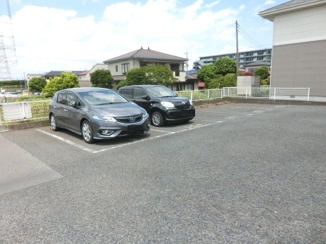 駐車場　敷地内駐車場