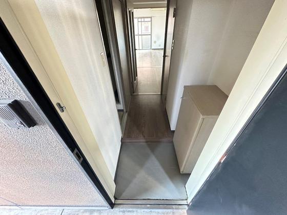 玄関　※別部屋の写真です