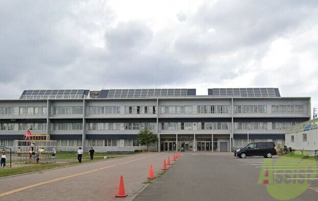 小学校　札幌市立南郷小学校（小学校）まで222m