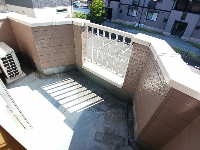 バルコニー　広々としたバルコニーです