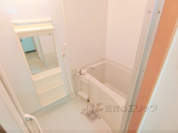 バス・シャワールーム　風呂