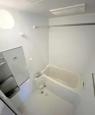 バス・シャワールーム　お風呂です