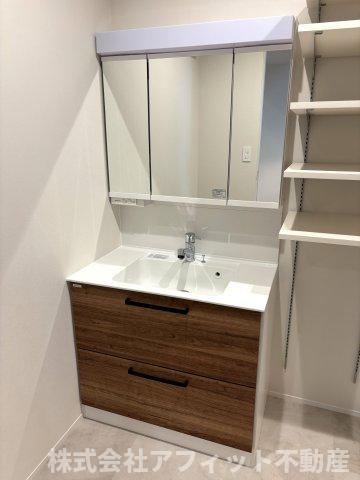 洗面設備　洗髪洗面化粧台