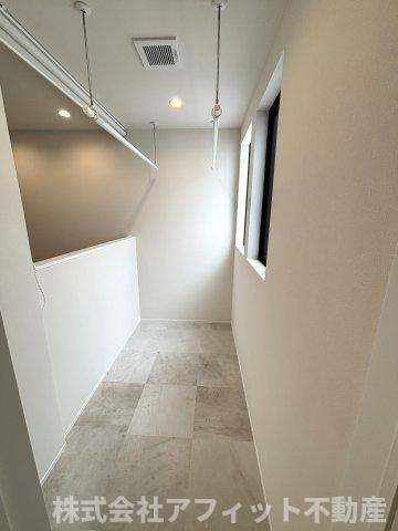 バルコニー　東向き