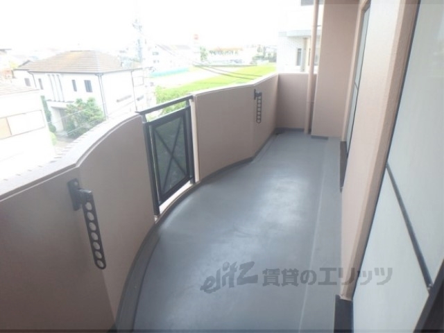 バルコニー　リビング側
