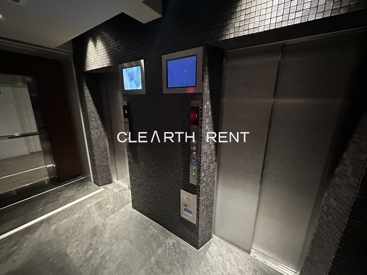 その他共有部分　エレベーター2基設置