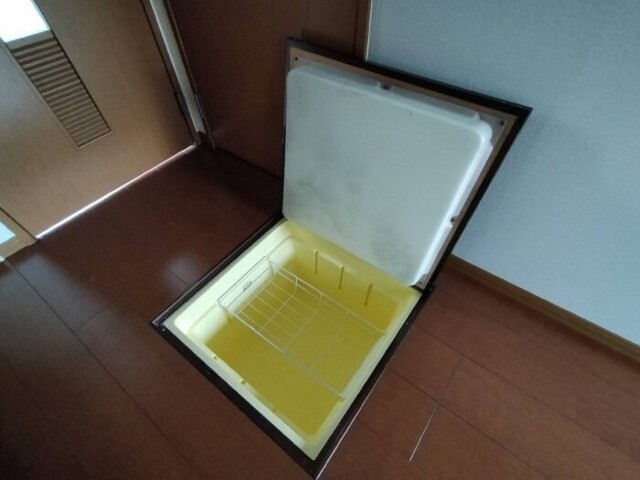 その他設備　床下収納