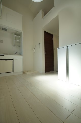 その他部屋・スペース　約5.2帖の洋室になります