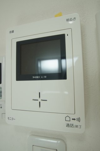 セキュリティ　セキュリティも安心のモニタ付きインターホンです