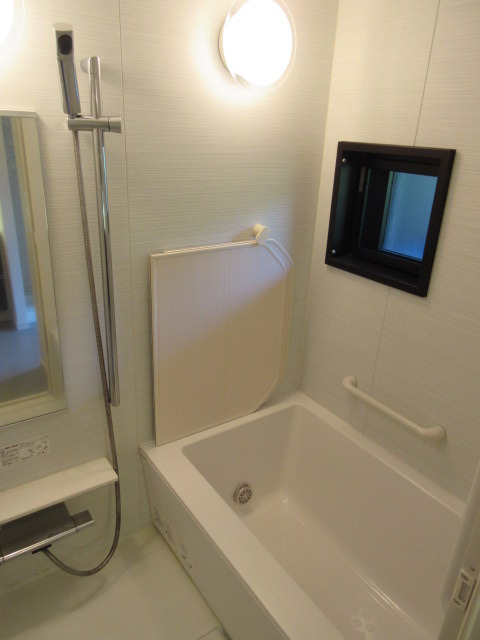 バス・シャワールーム　浴室追焚機能付のお風呂