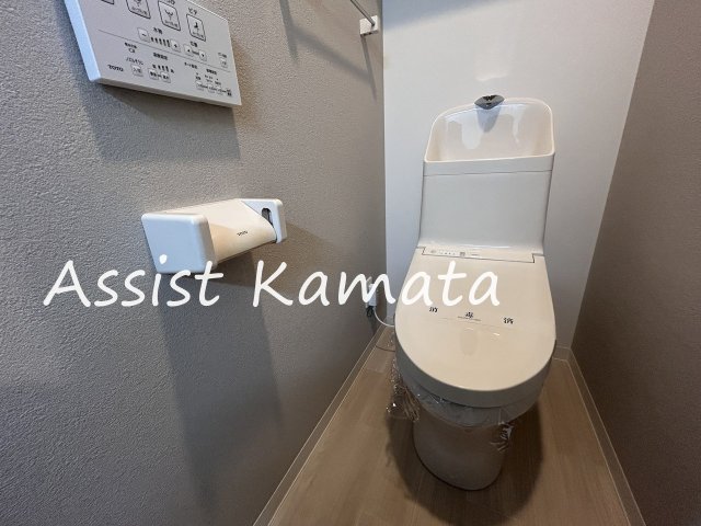 トイレ　写真は同タイプの別号室です