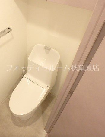 トイレ　別号室参考写真