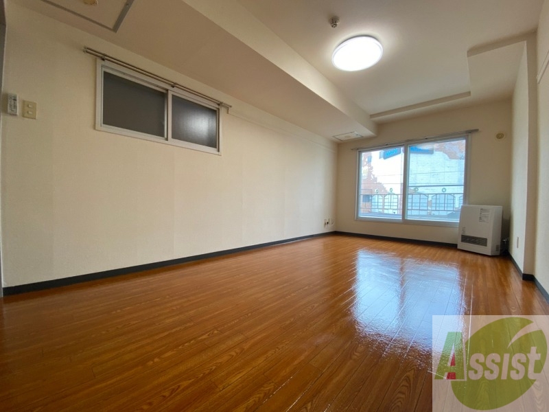 その他部屋・スペース　別角度から撮ってみました。家具の配置もしやすそう。