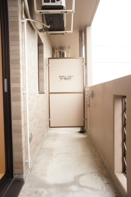 バルコニー　図面と現状に相違がある場合には現状を優先