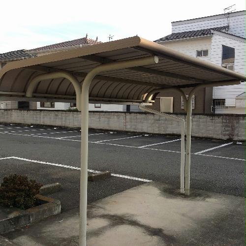 その他共有部分　屋根付き駐輪場があります