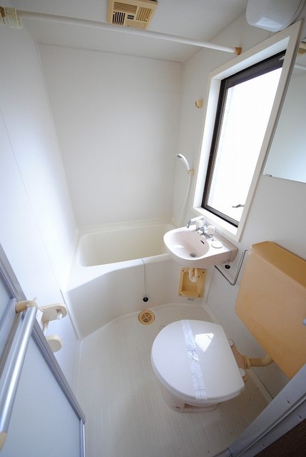 バス・シャワールーム　写真は２０５号室